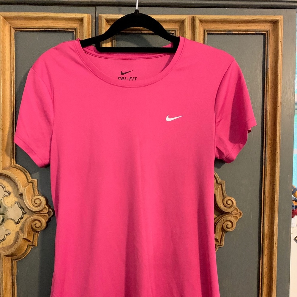 Nike Dry-fit Pink T-shirt